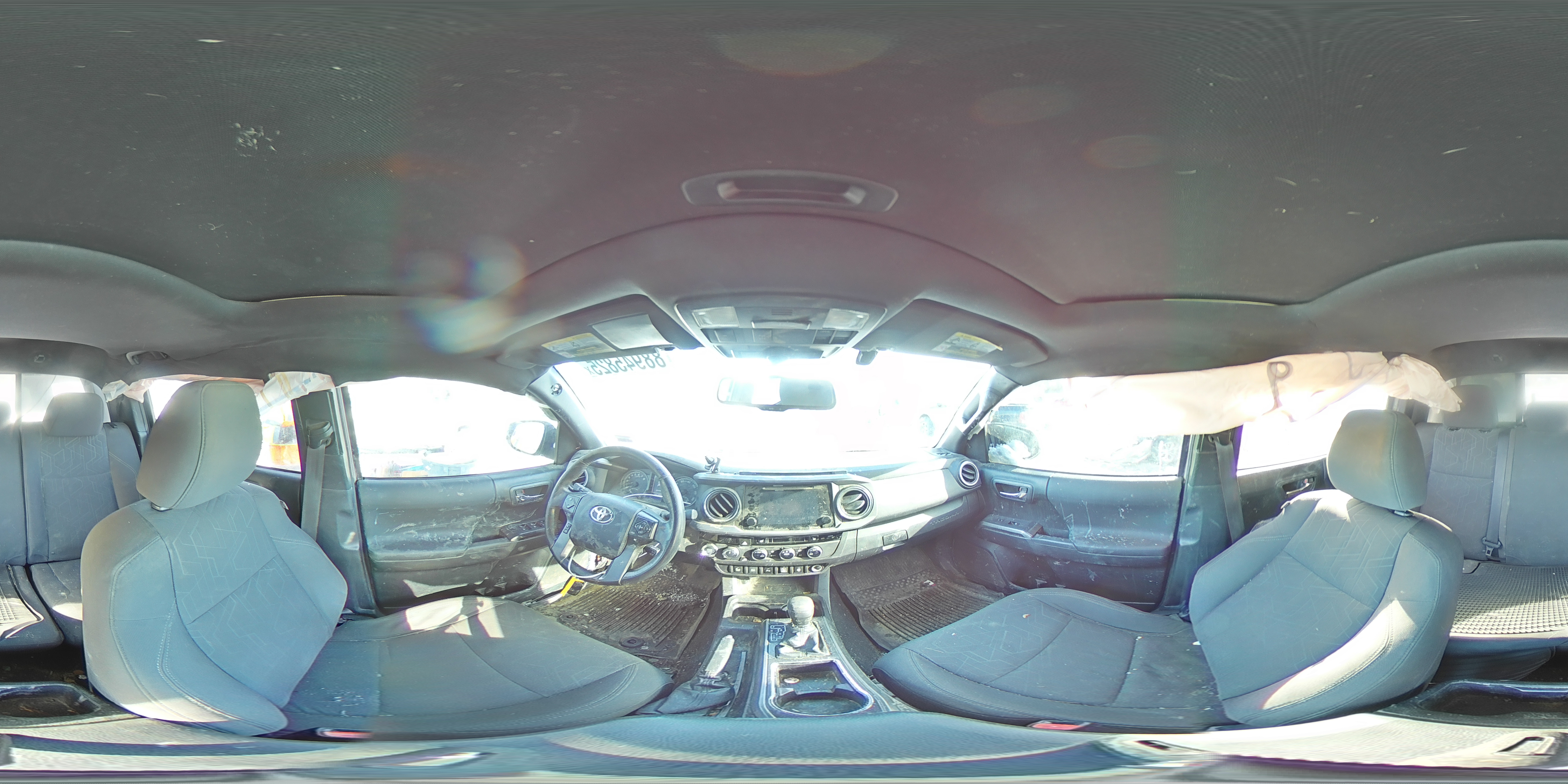 2016 Toyota Tacoma - Image 12
