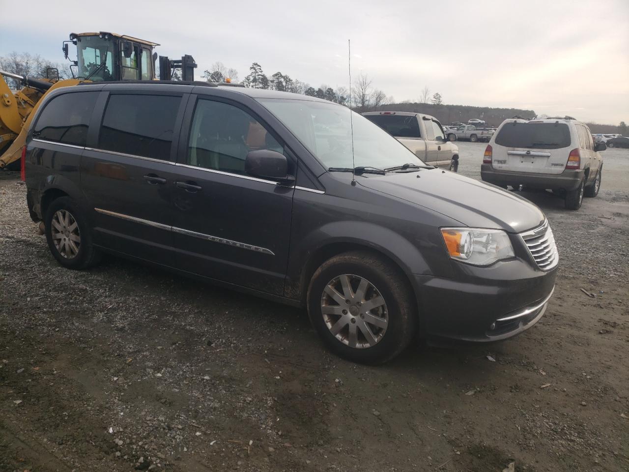 2016 Chrysler Town & Country - Image 4