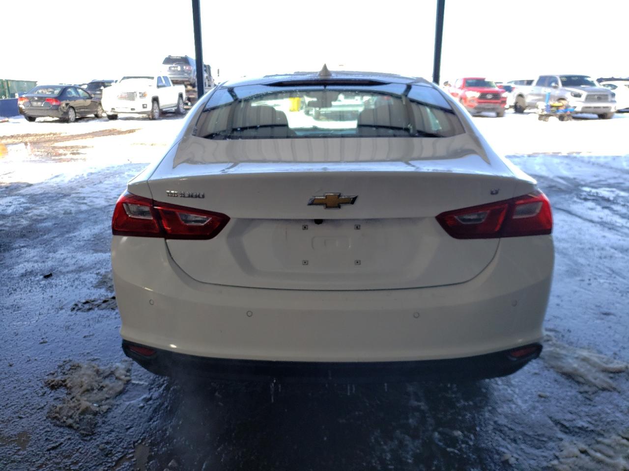 2023 Chevrolet Malibu - Image 6