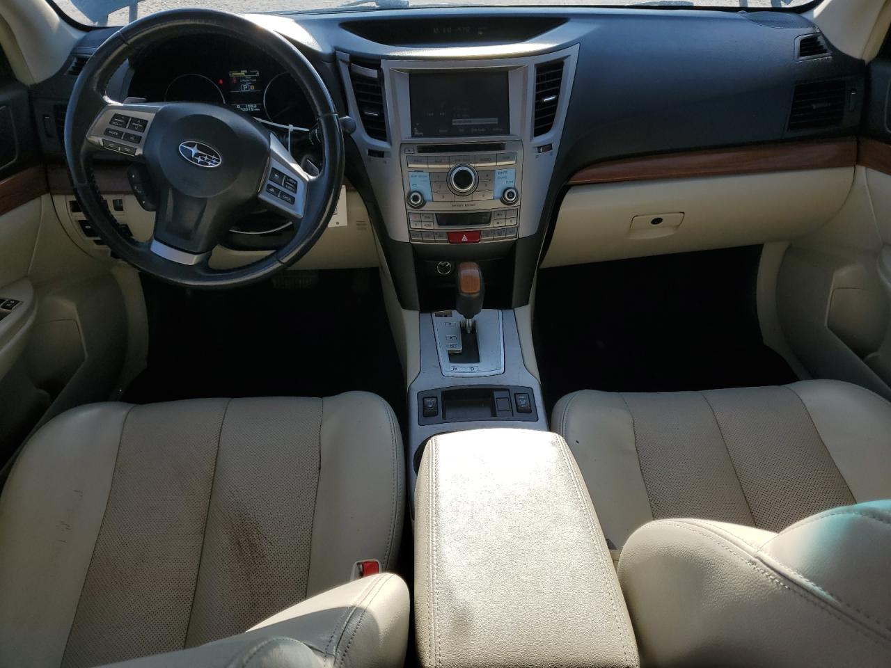 2013 Subaru Outback - Image 8