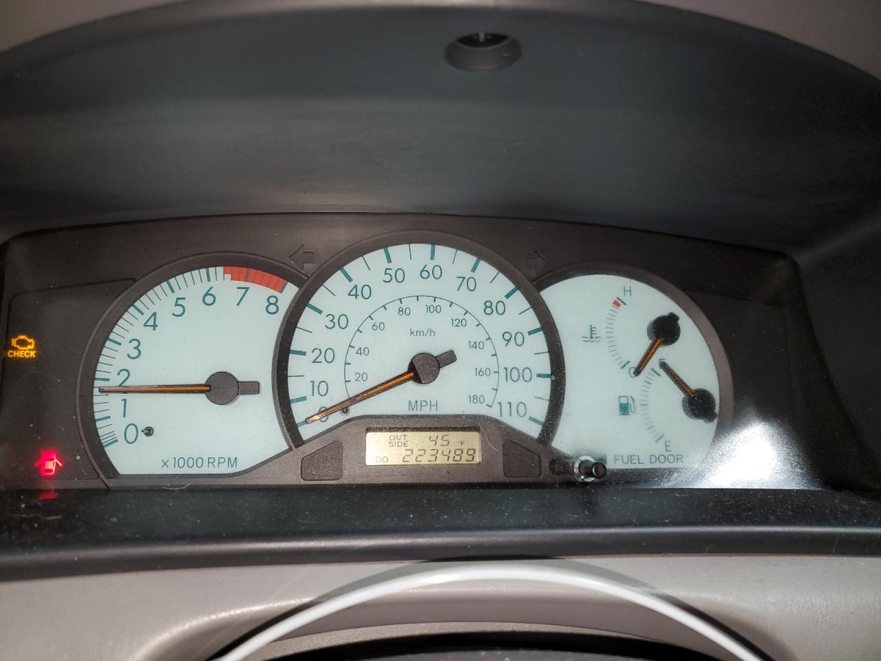 2004 Toyota Corolla - Image 9