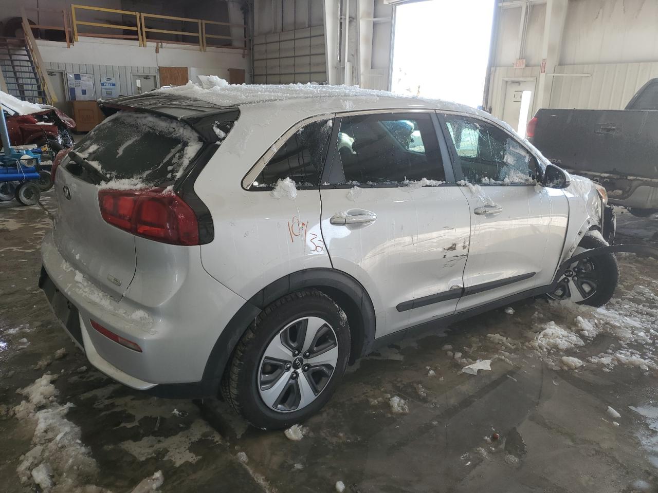 Фото: KNDCB3LCXH5074944 - 3