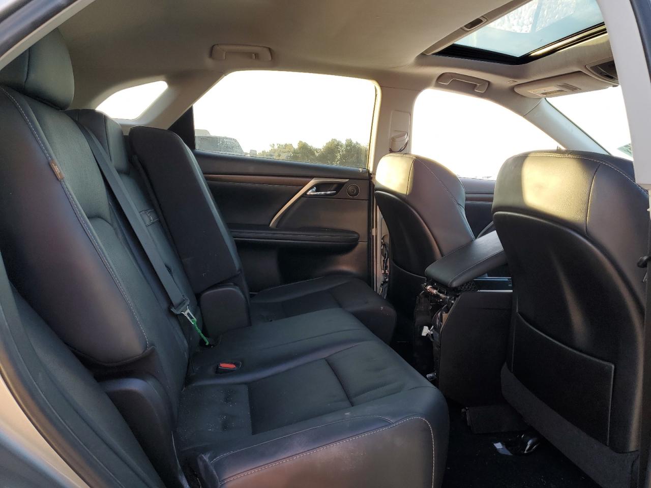 2021 Lexus RX - Image 11