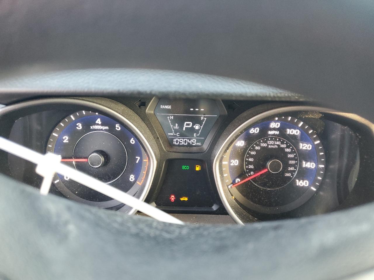 2015 Hyundai Elantra - Image 9