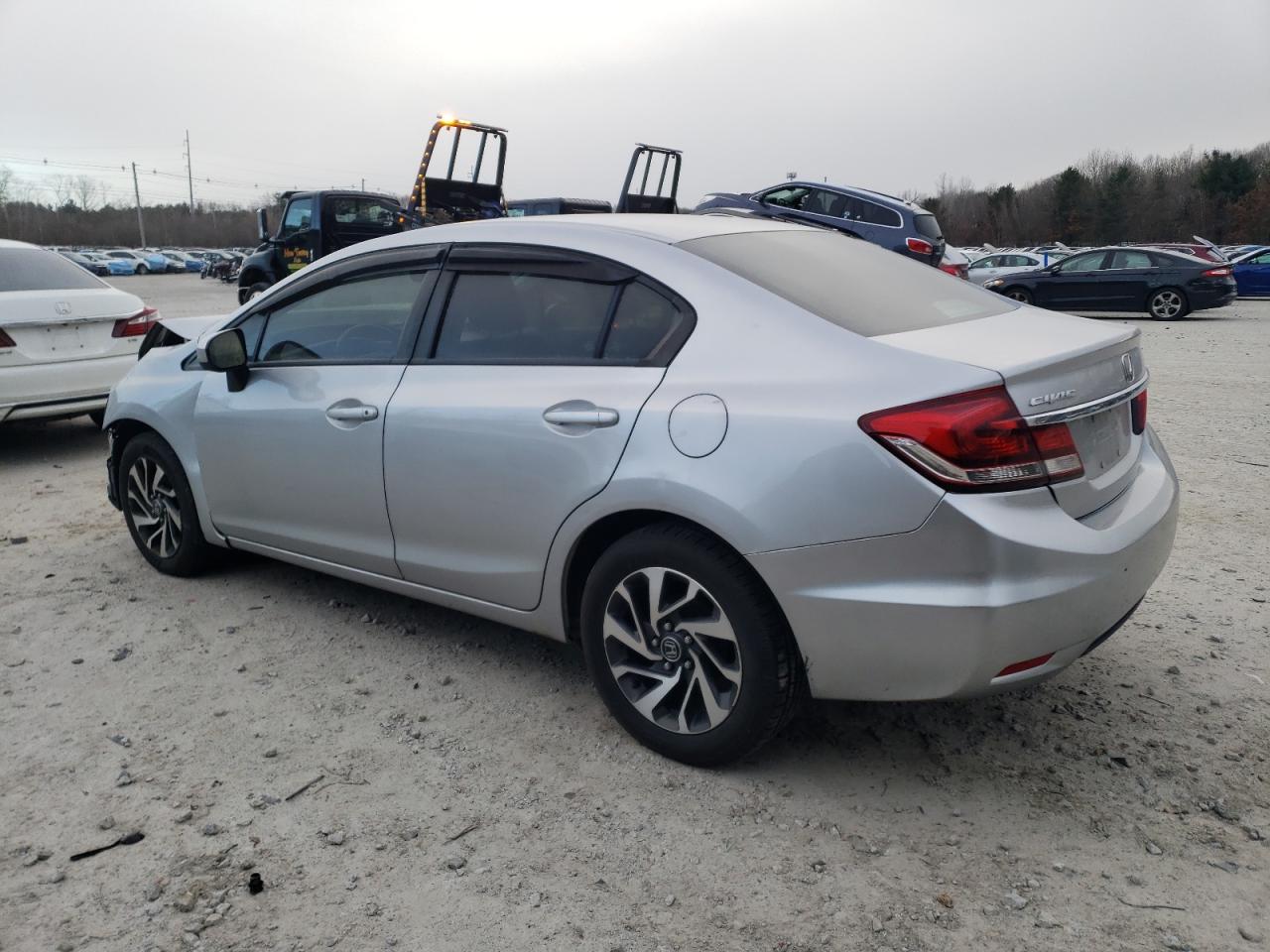 VIN 19XFB2F57FE116508 2015 HONDA CIVIC no.2