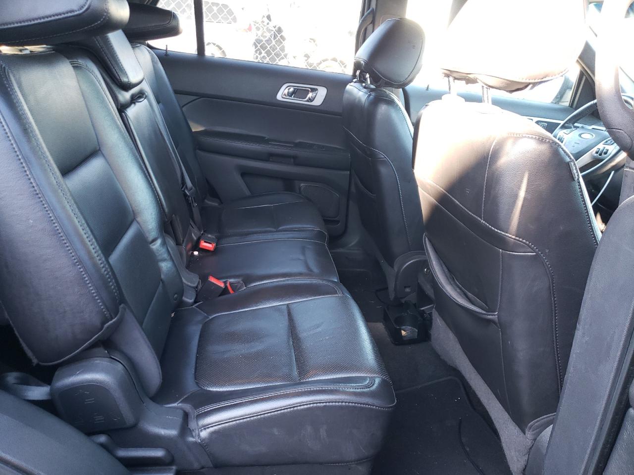 2011 Ford Explorer - Image 11