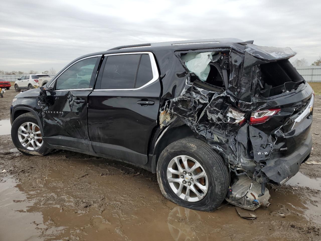 2018 Chevrolet Traverse - Image 2