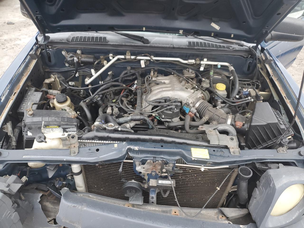2004 Nissan XTerra - Image 13