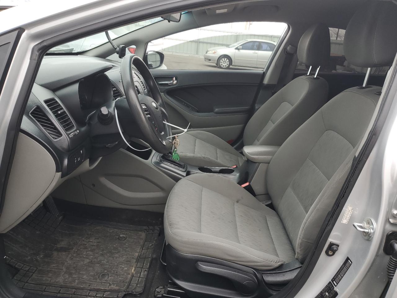 2016 Kia Forte - Image 7