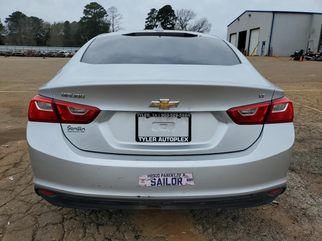 2016 Chevrolet Malibu - Image 6