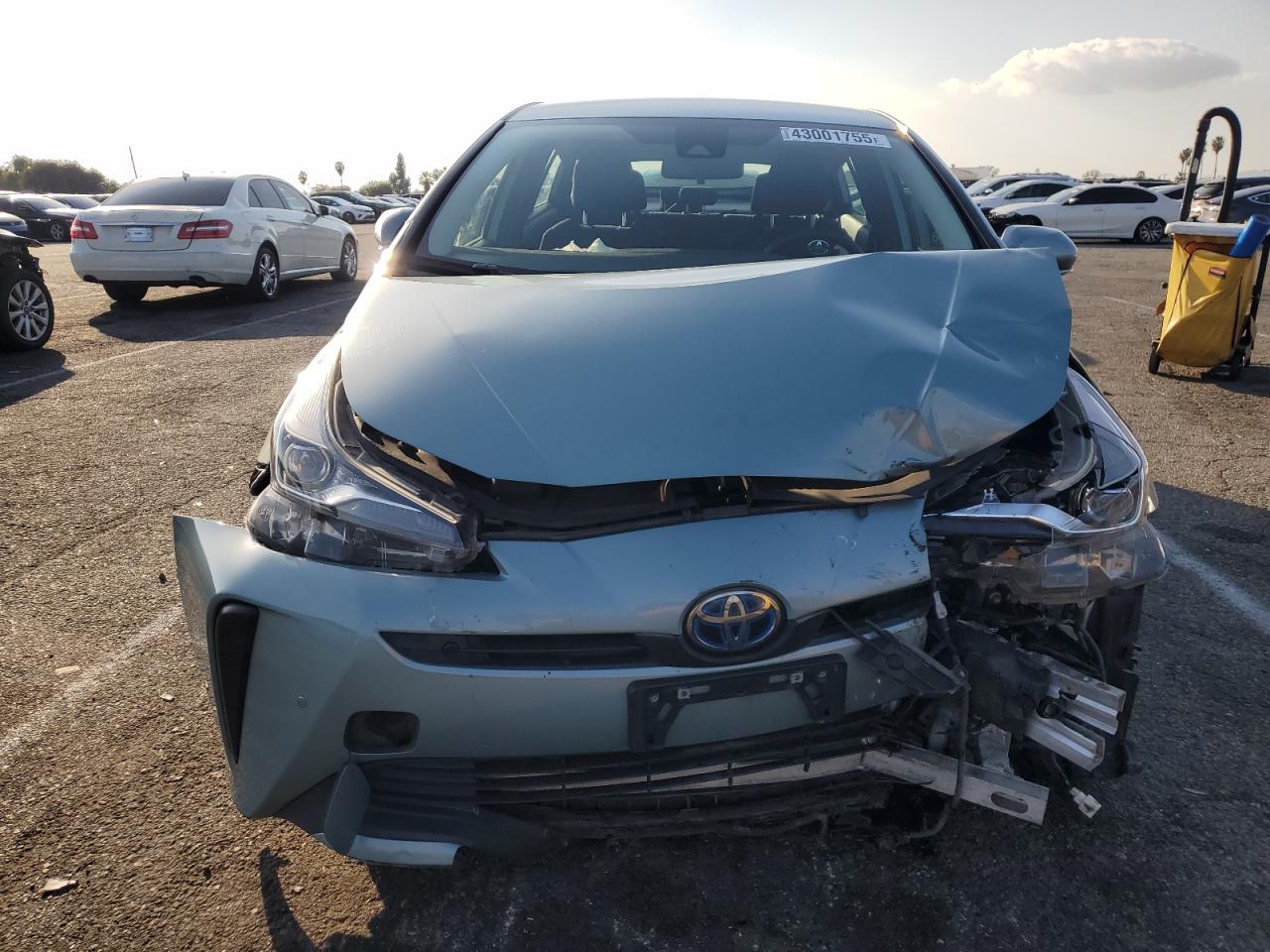 2020 Toyota Prius - Image 5
