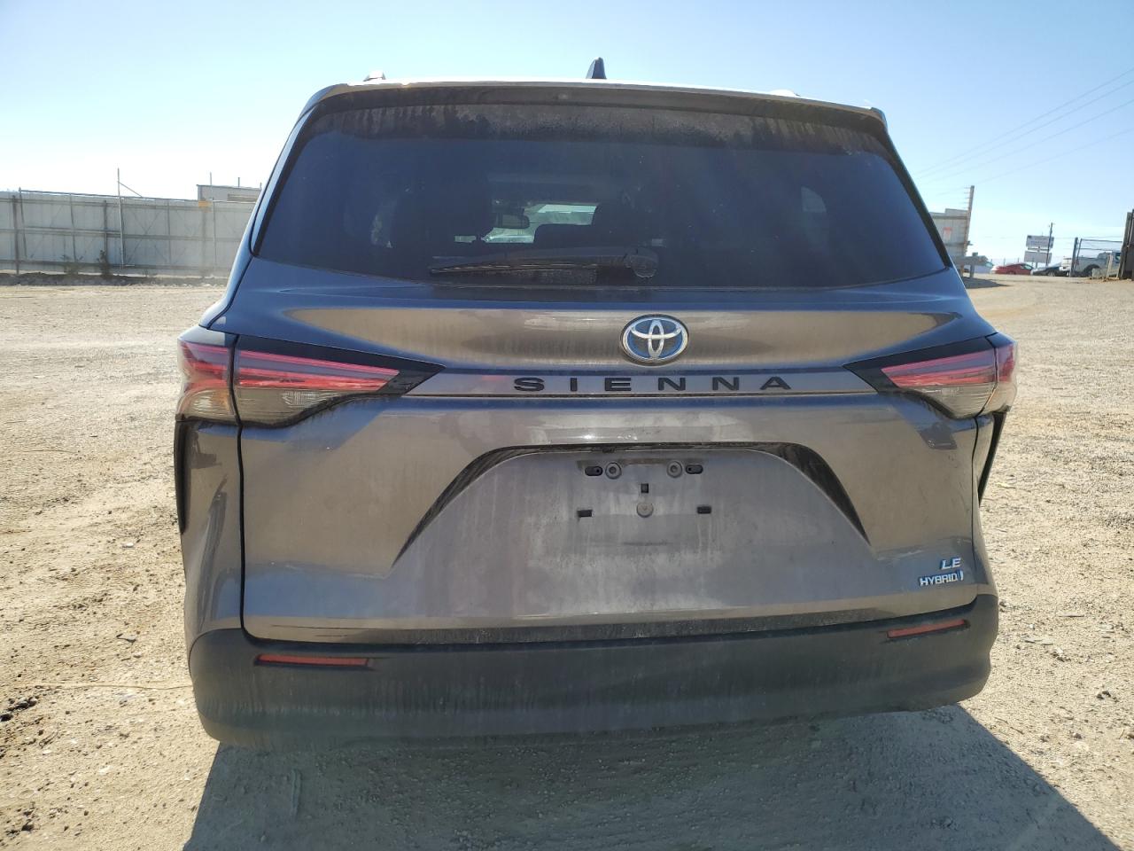 2021 Toyota Sienna - Image 6