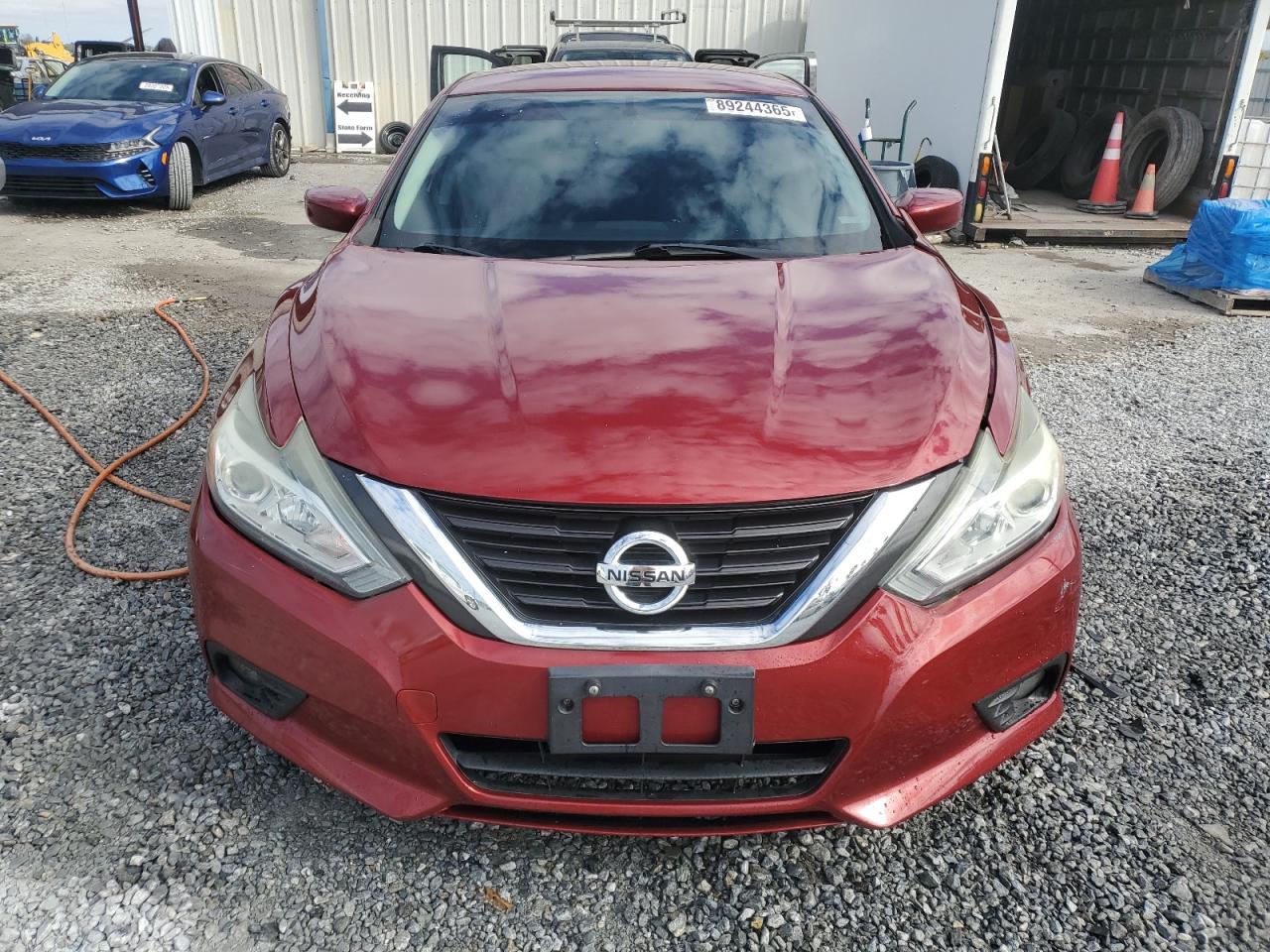 2017 Nissan Altima - Image 5