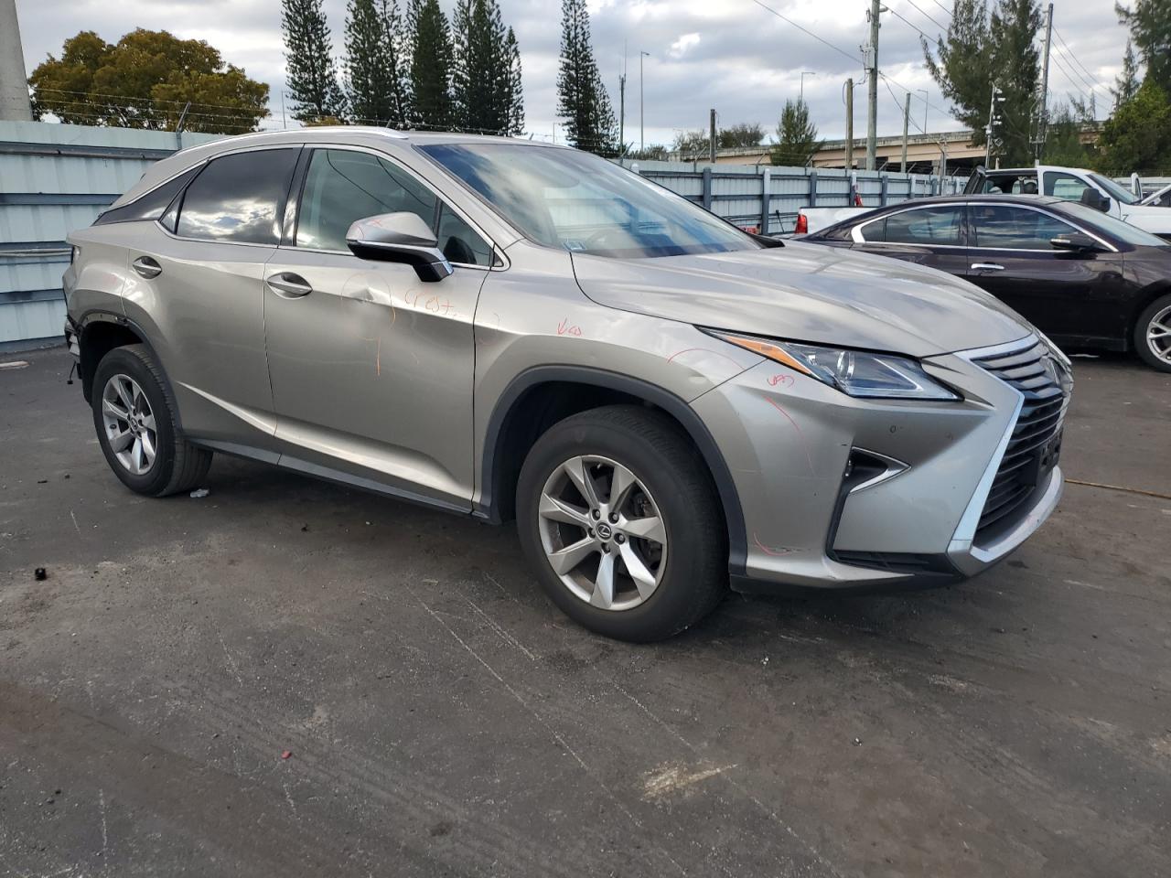 2018 Lexus RX - Image 4