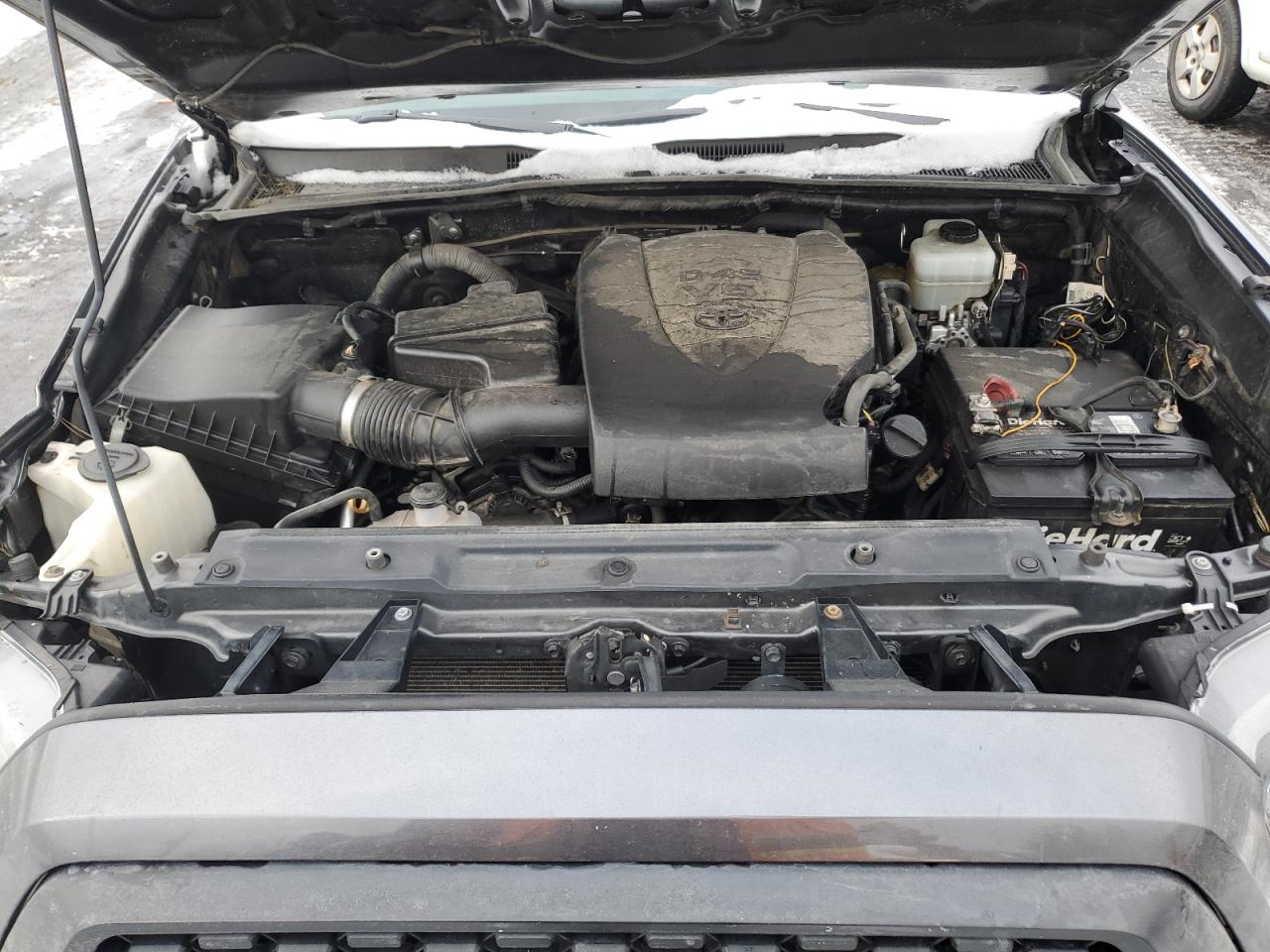 2016 Toyota Tacoma - Image 13