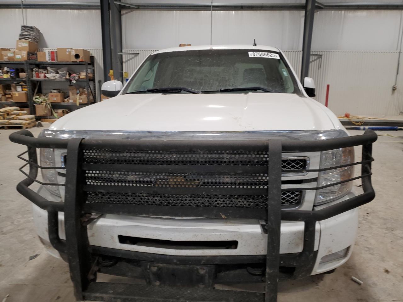 2013 Chevrolet Silverado - Image 5