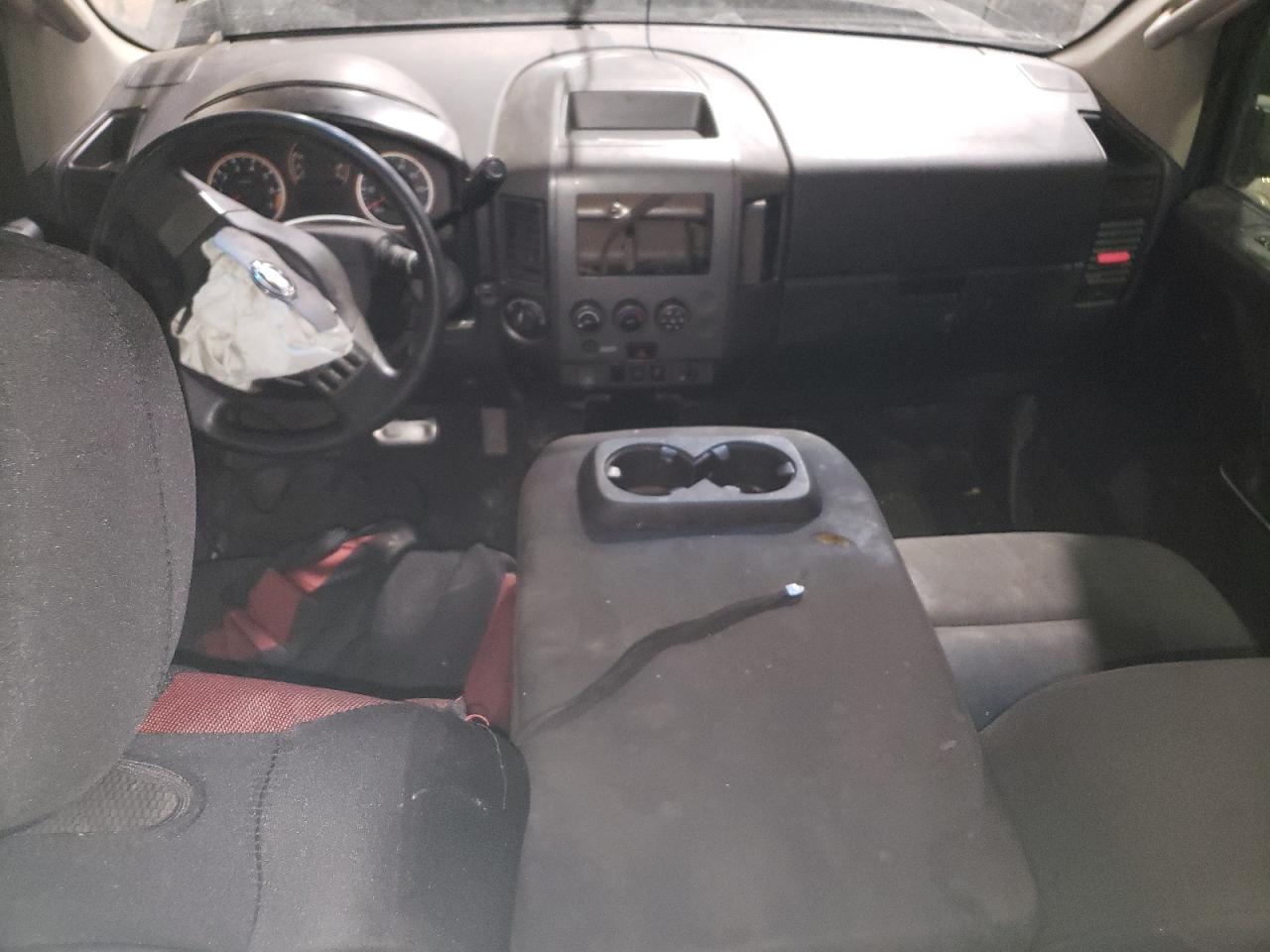 2012 Nissan Titan - Image 8