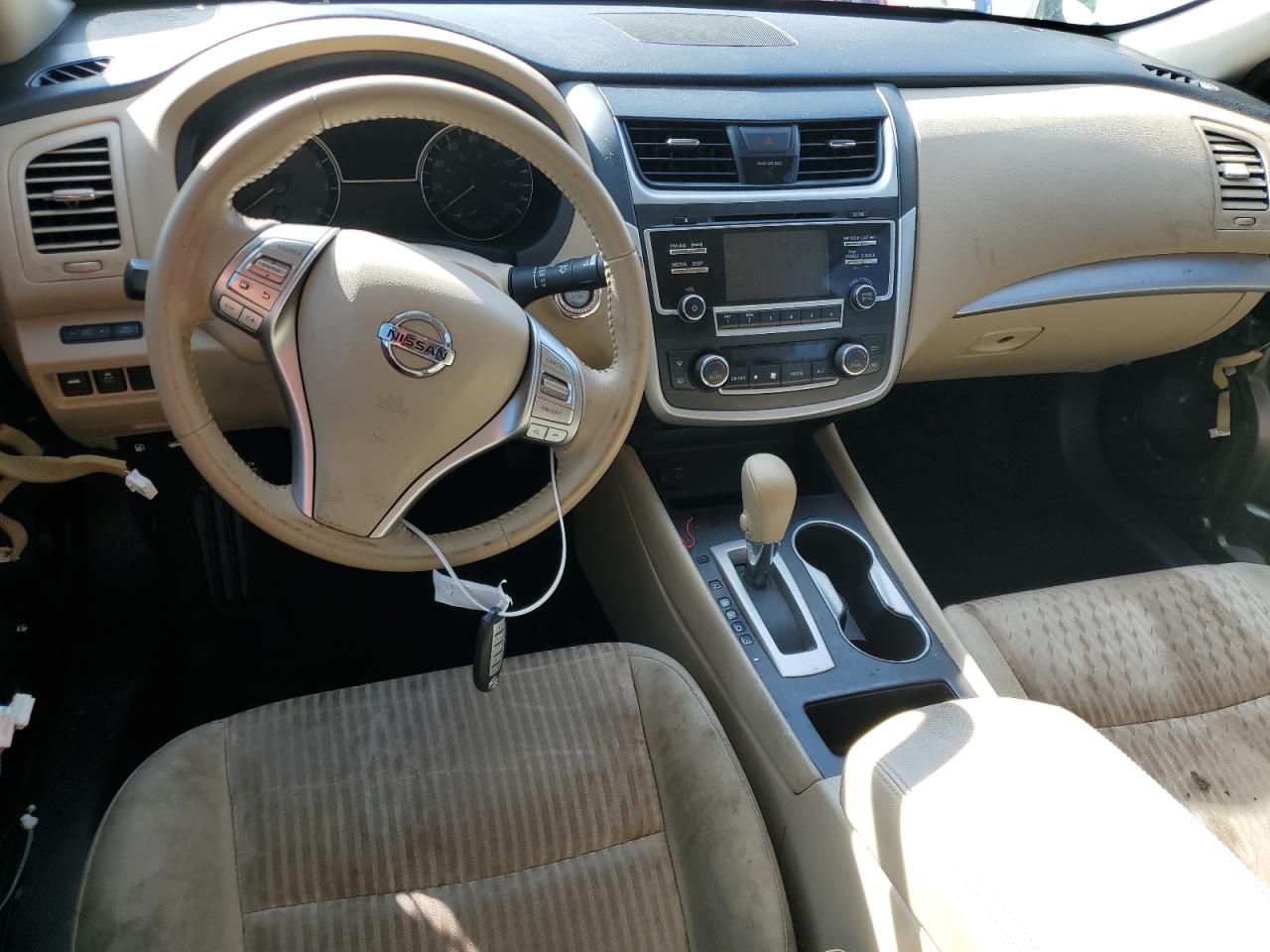 2017 Nissan Altima - Image 8