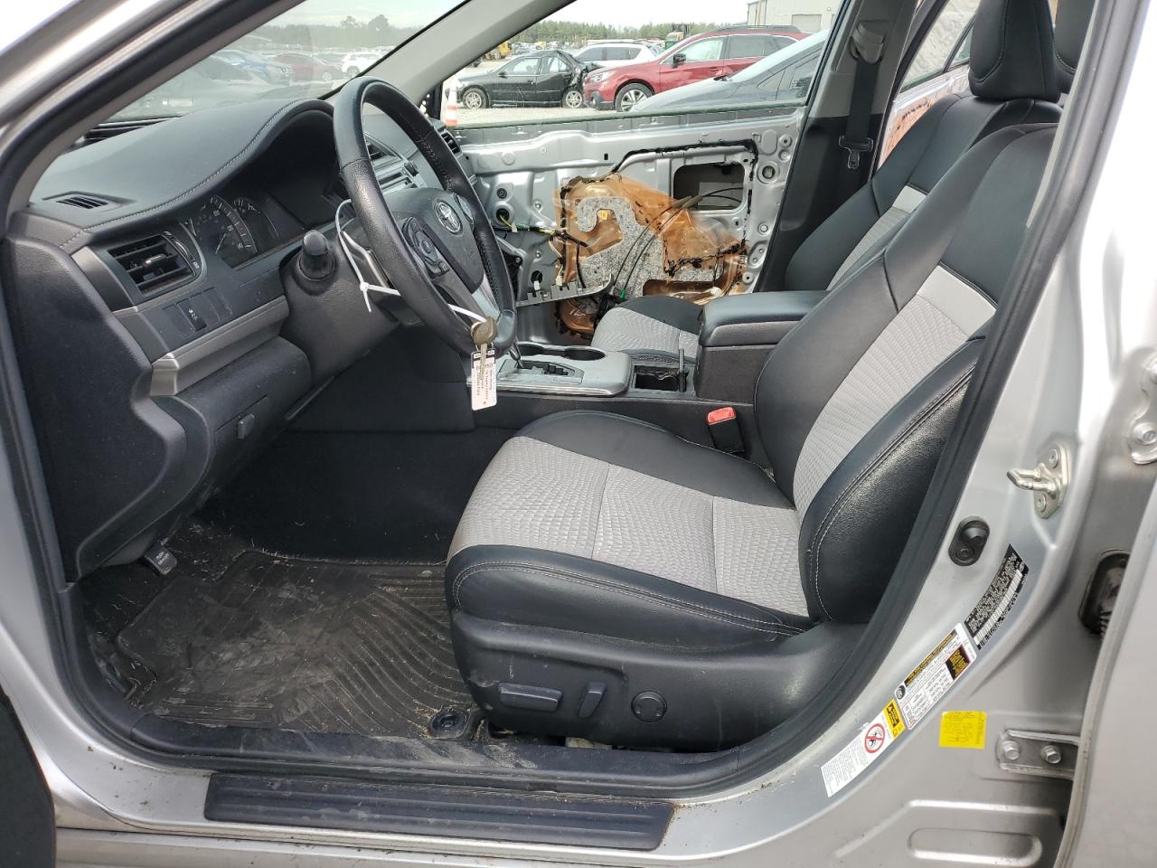 2014 Toyota Camry - Image 7
