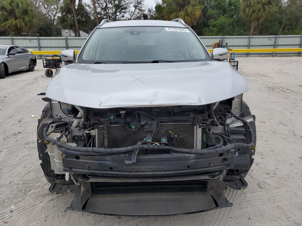 2019 Nissan Rogue - Image 5