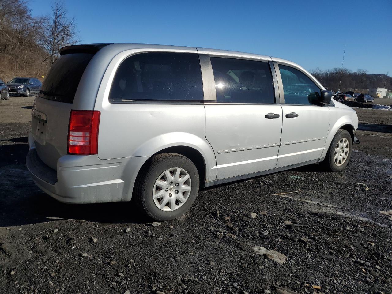 2008 Chrysler Town & Country - Image 3