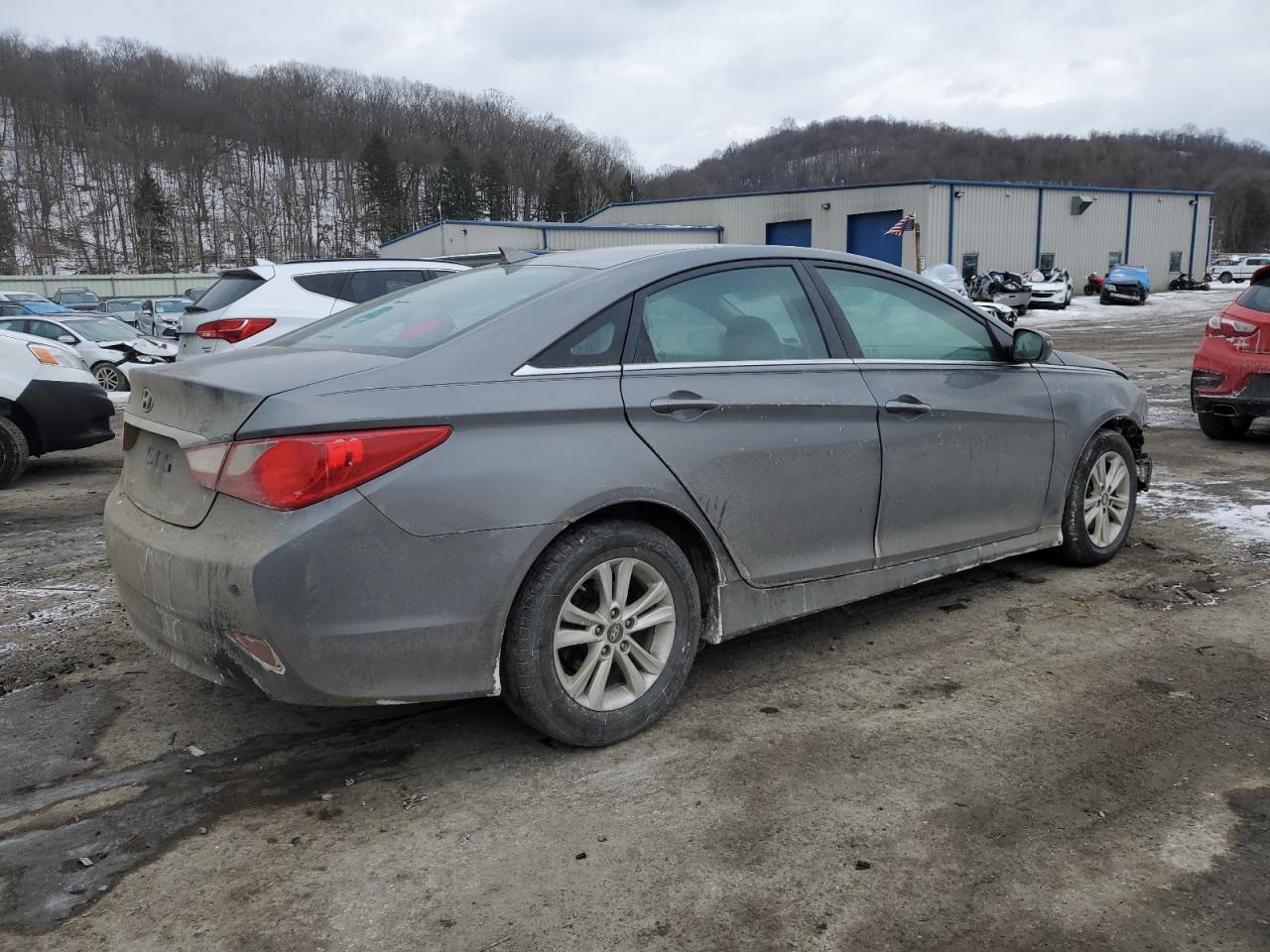 2014 Hyundai Sonata - Image 3