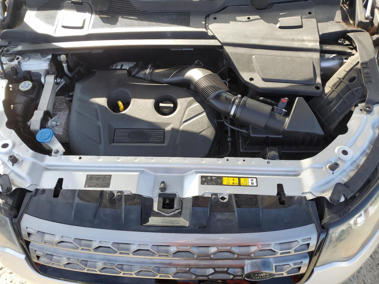 2017 Land Rover Discovery - Image 12
