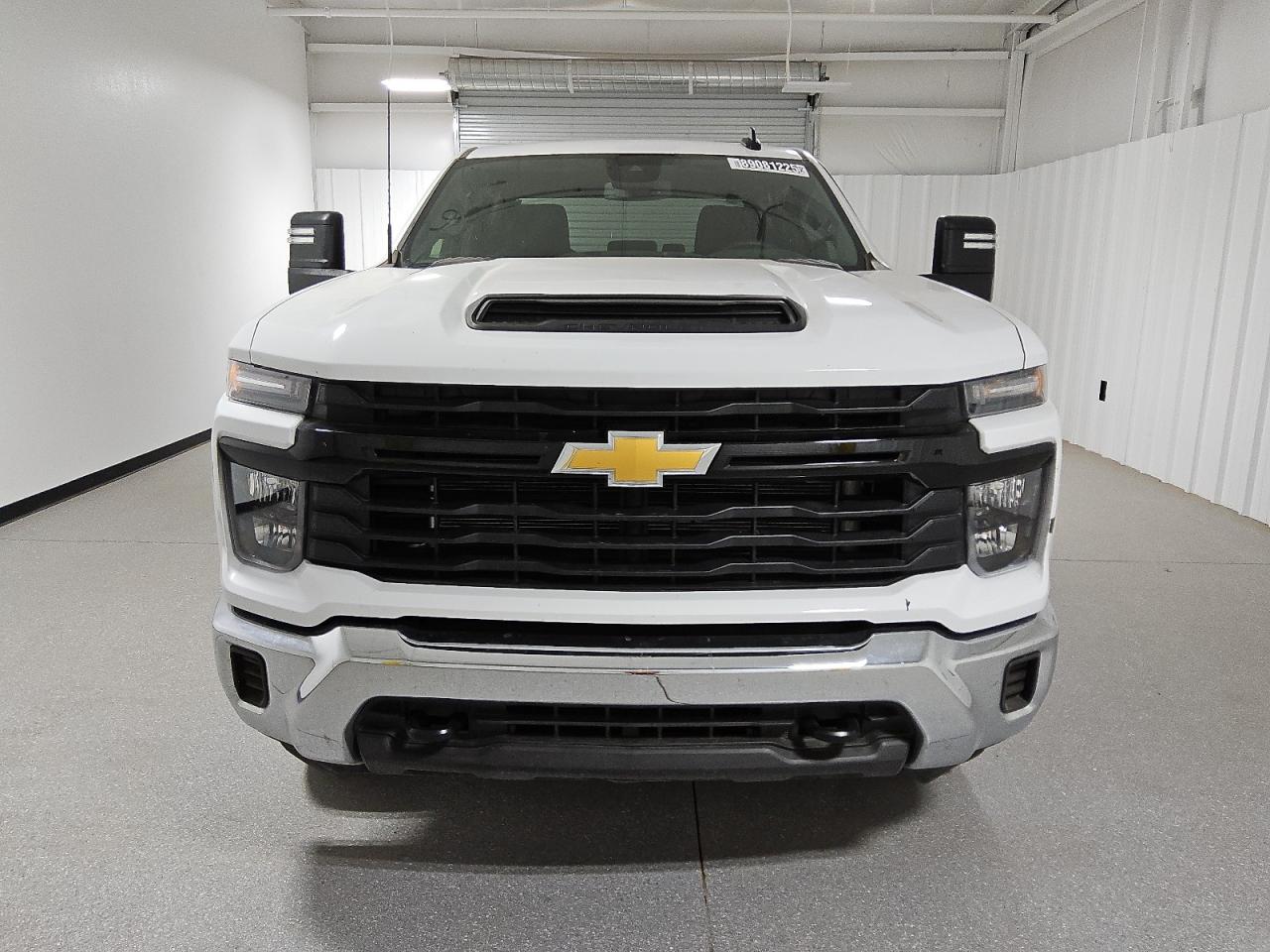2024 Chevrolet Silverado - Image 5