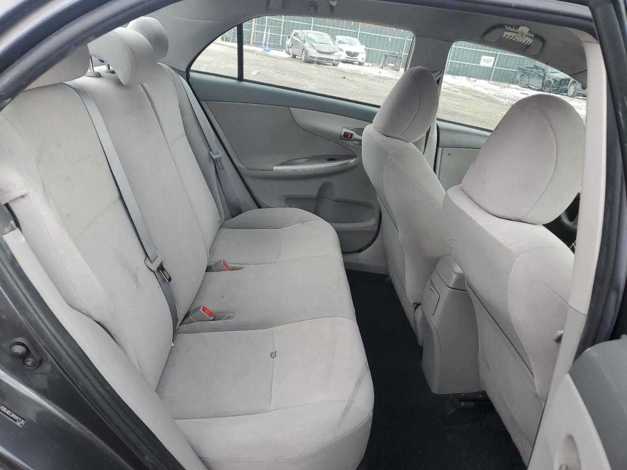 2010 Toyota Corolla - Image 10