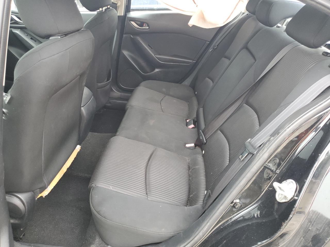 2016 Mazda 3 - Image 10