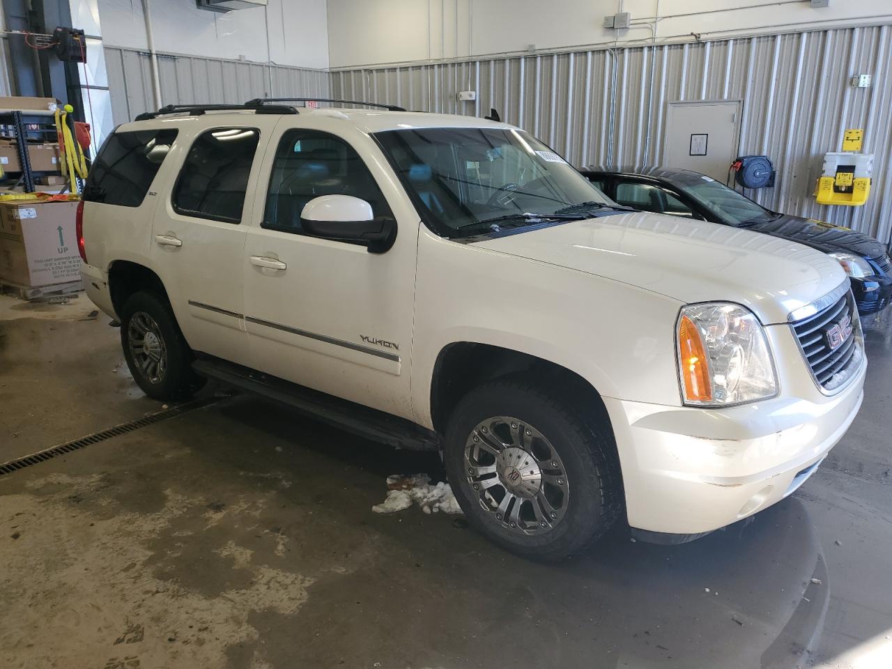 2012 GMC Yukon - Image 4