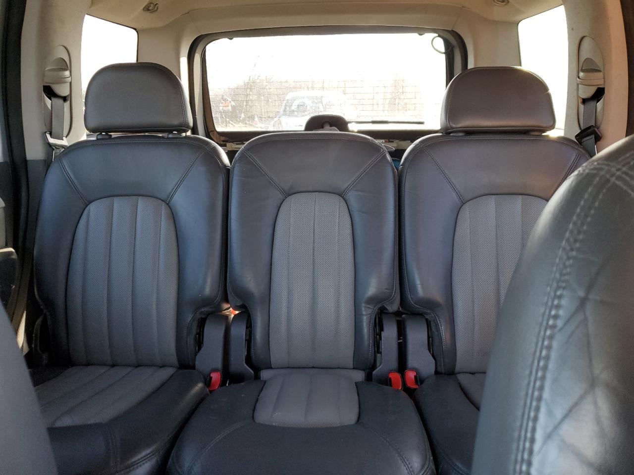 2002 Mercury Mountaineer - Image 10