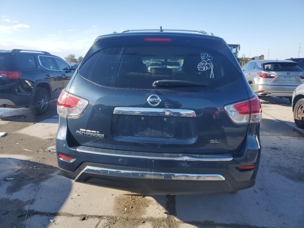 2016 Nissan Pathfinder - Image 6