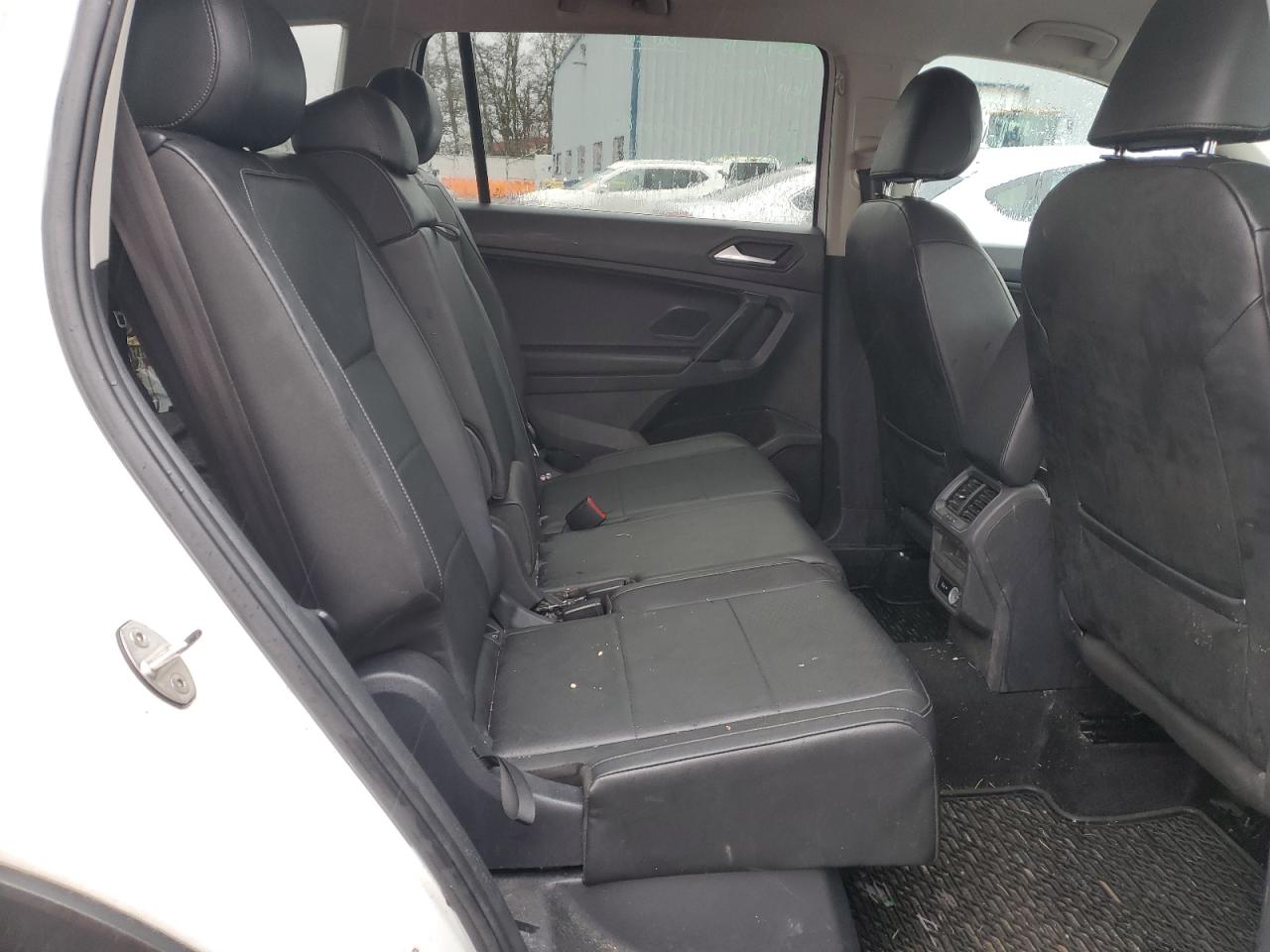 2019 Volkswagen Tiguan - Image 11