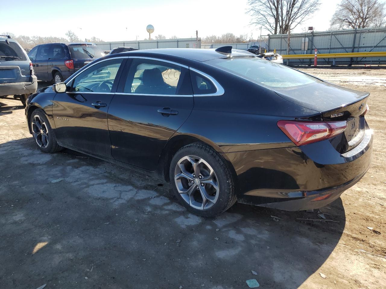 2020 Chevrolet Malibu - Image 2