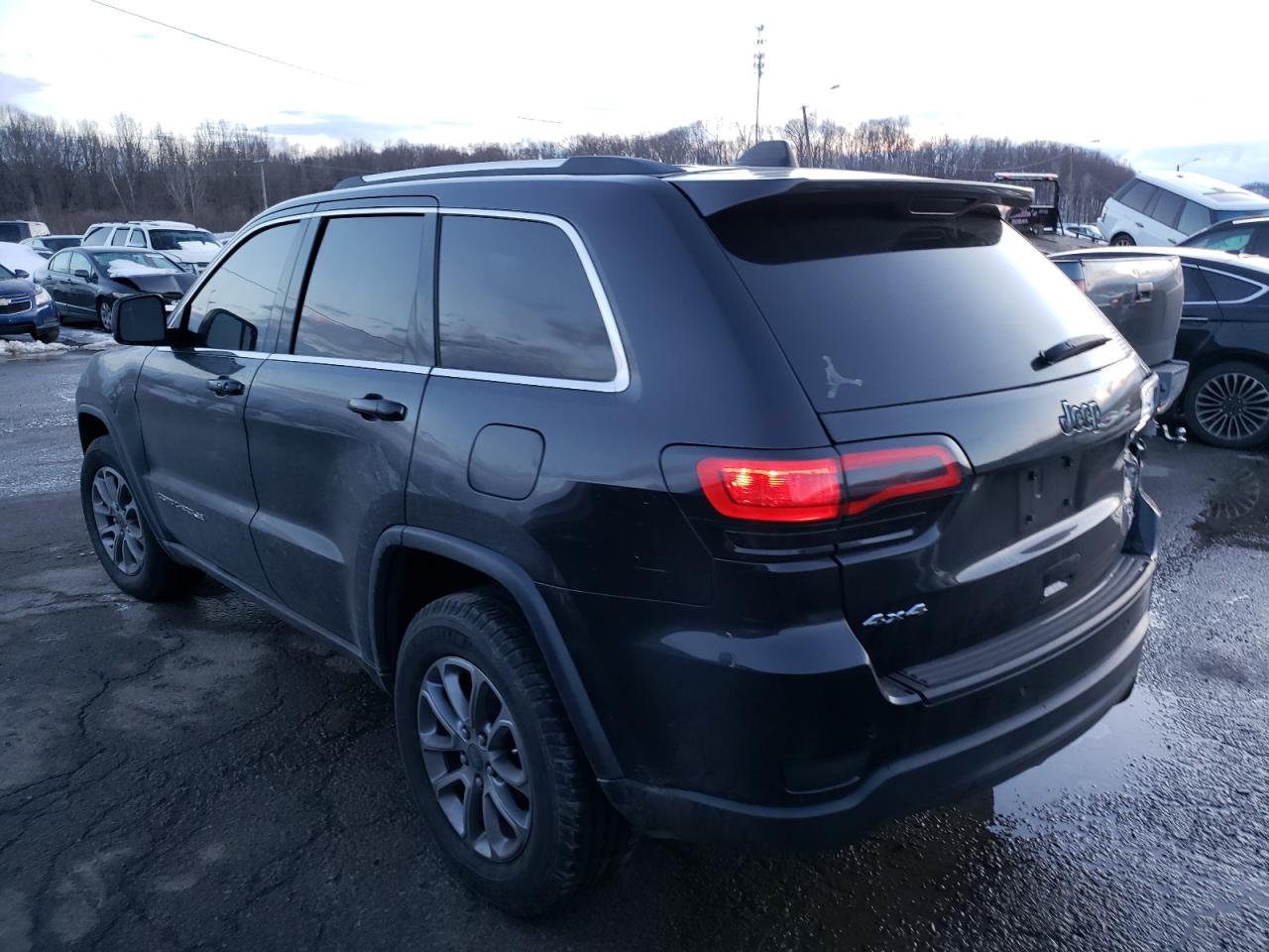 2015 Jeep Grand Cherokee - Image 2