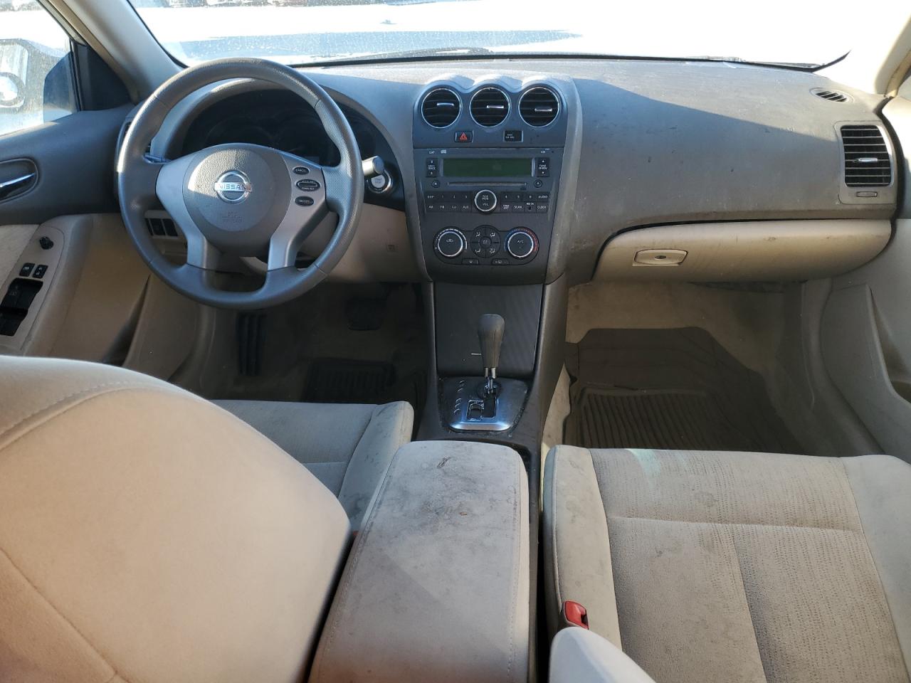 2010 Nissan Altima - Image 8
