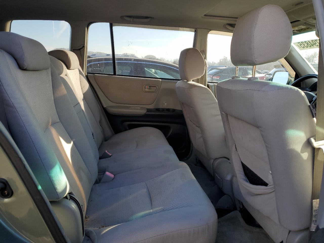 2004 Toyota Highlander - Image 11