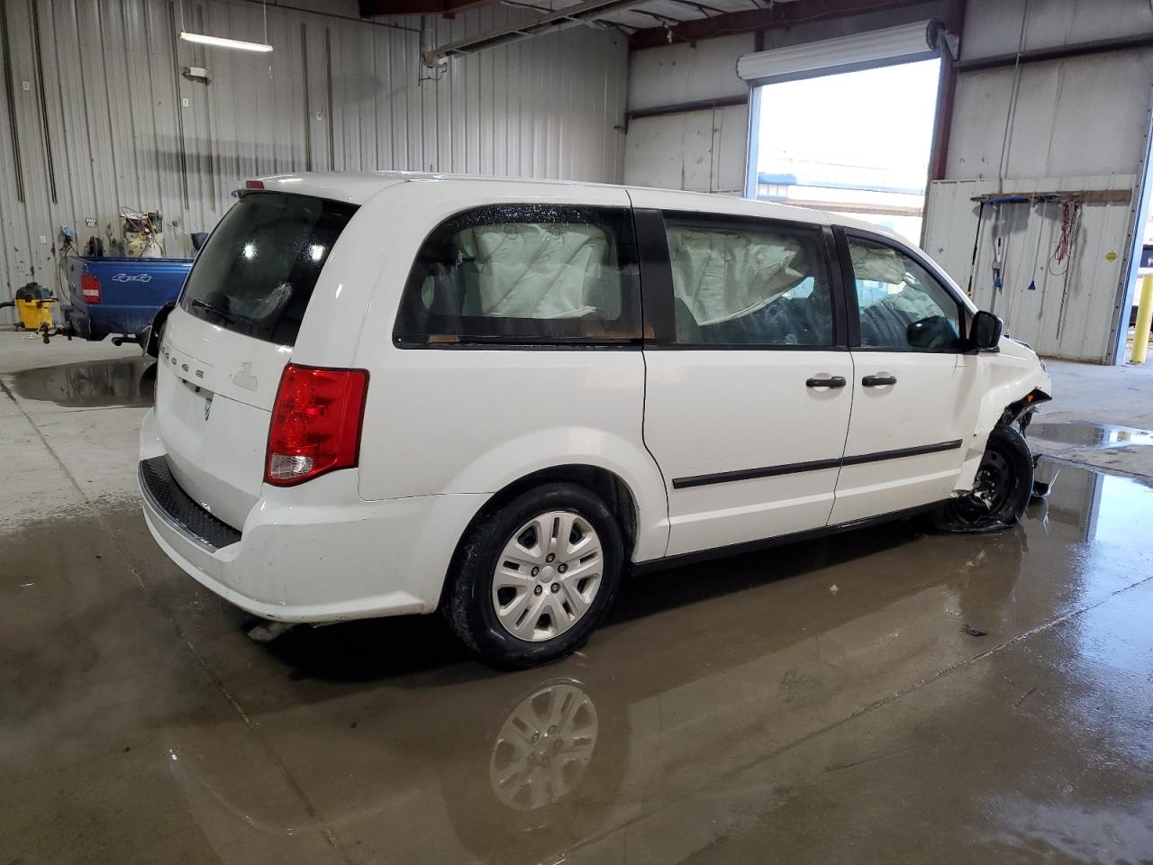 2016 Dodge Caravan - Image 3