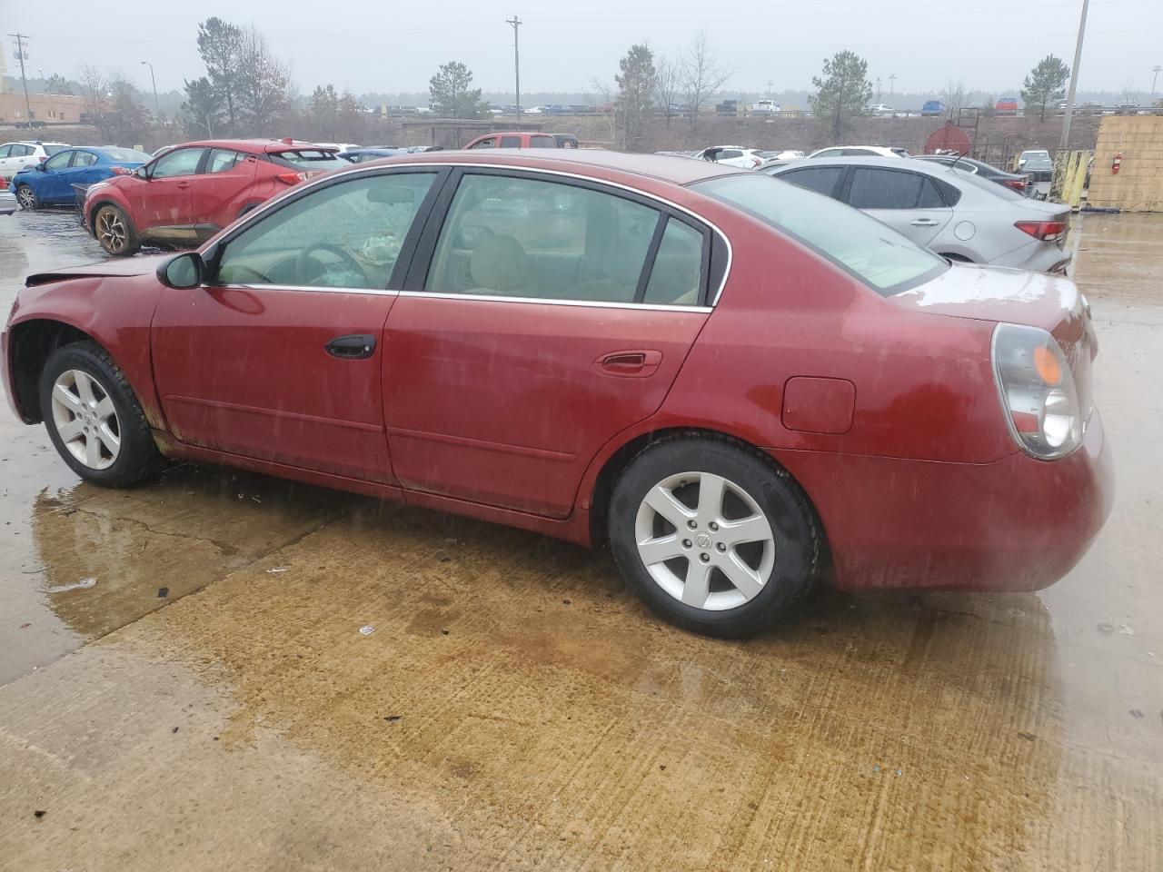 2004 Nissan Altima - Image 2