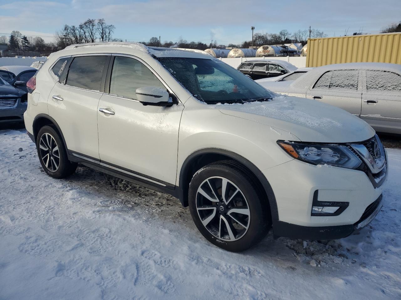 2018 Nissan Rogue - Image 4