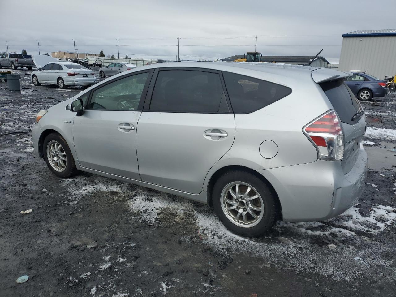 VIN JTDZN3EU7FJ018312 2015 TOYOTA PRIUS no.2