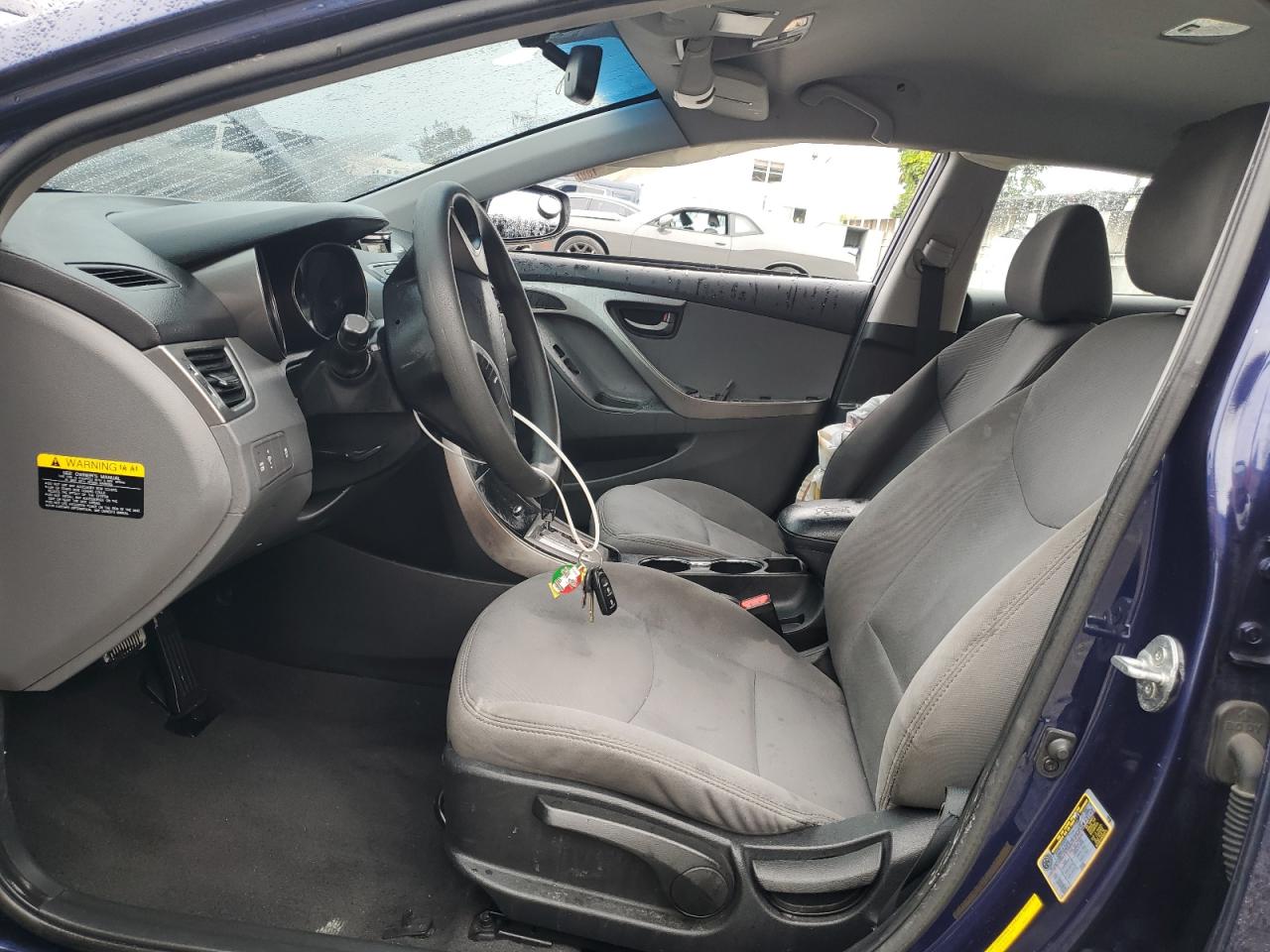 2013 Hyundai Elantra - Image 7