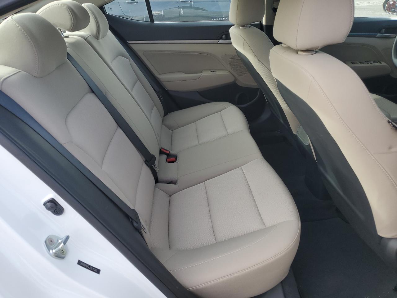 2018 Hyundai Elantra - Image 10