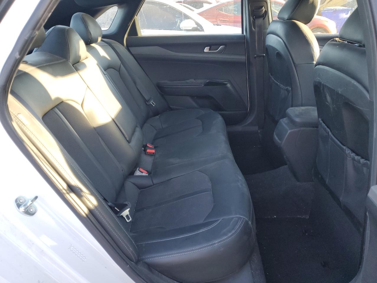 2023 Kia K5 - Image 10