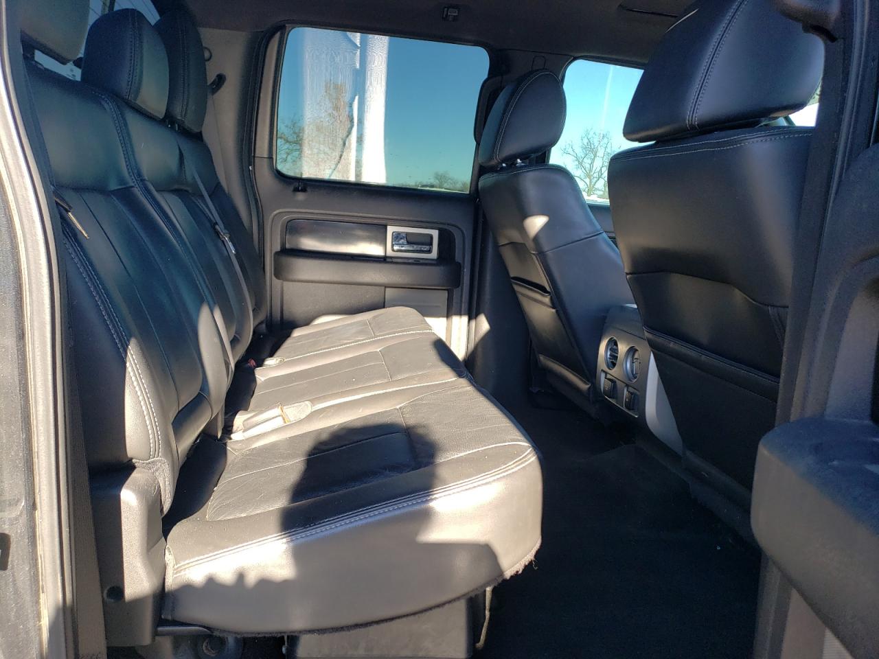 2011 Ford F-150 - Image 10