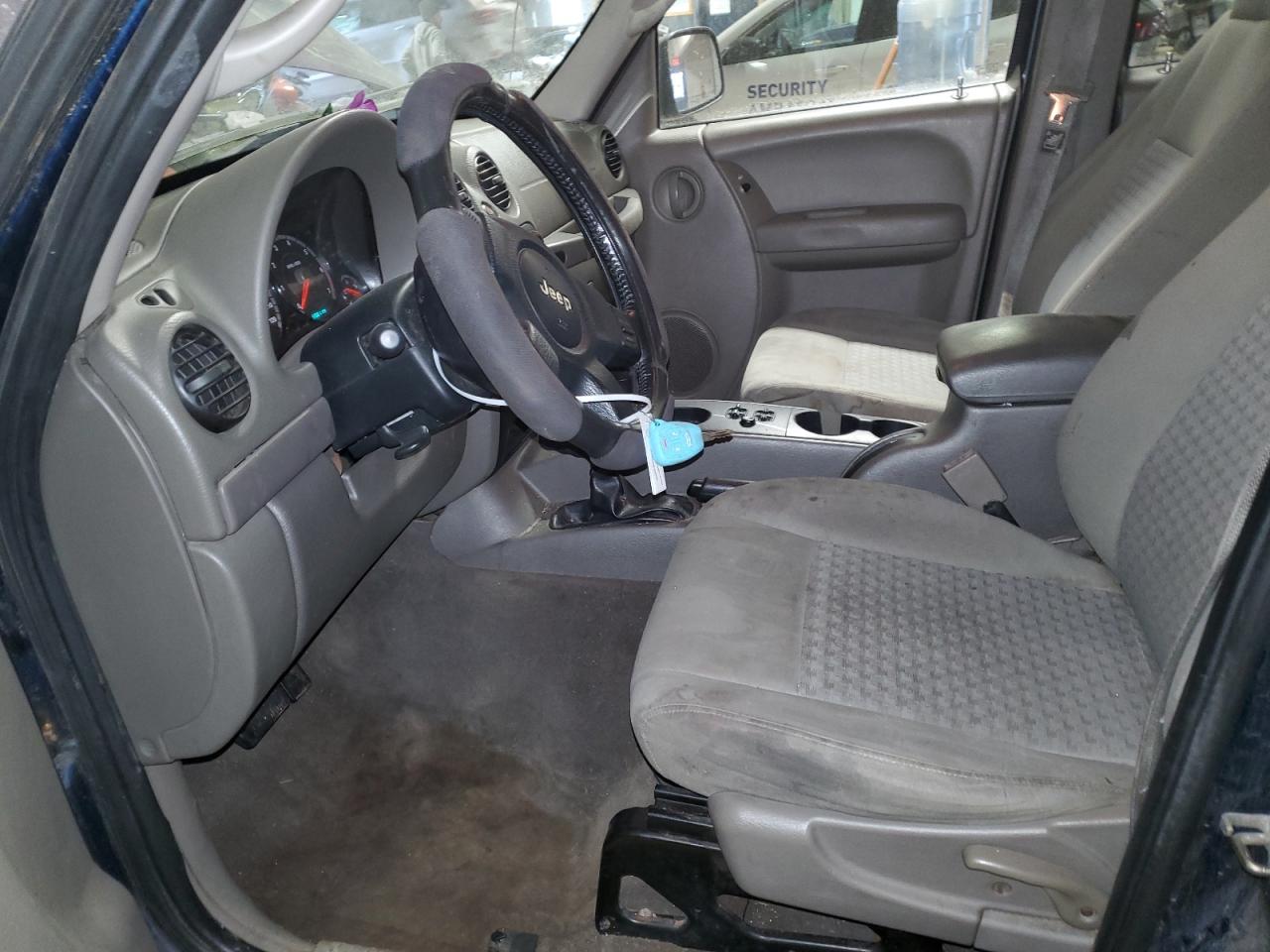 2005 Jeep Liberty (North America) - Image 7