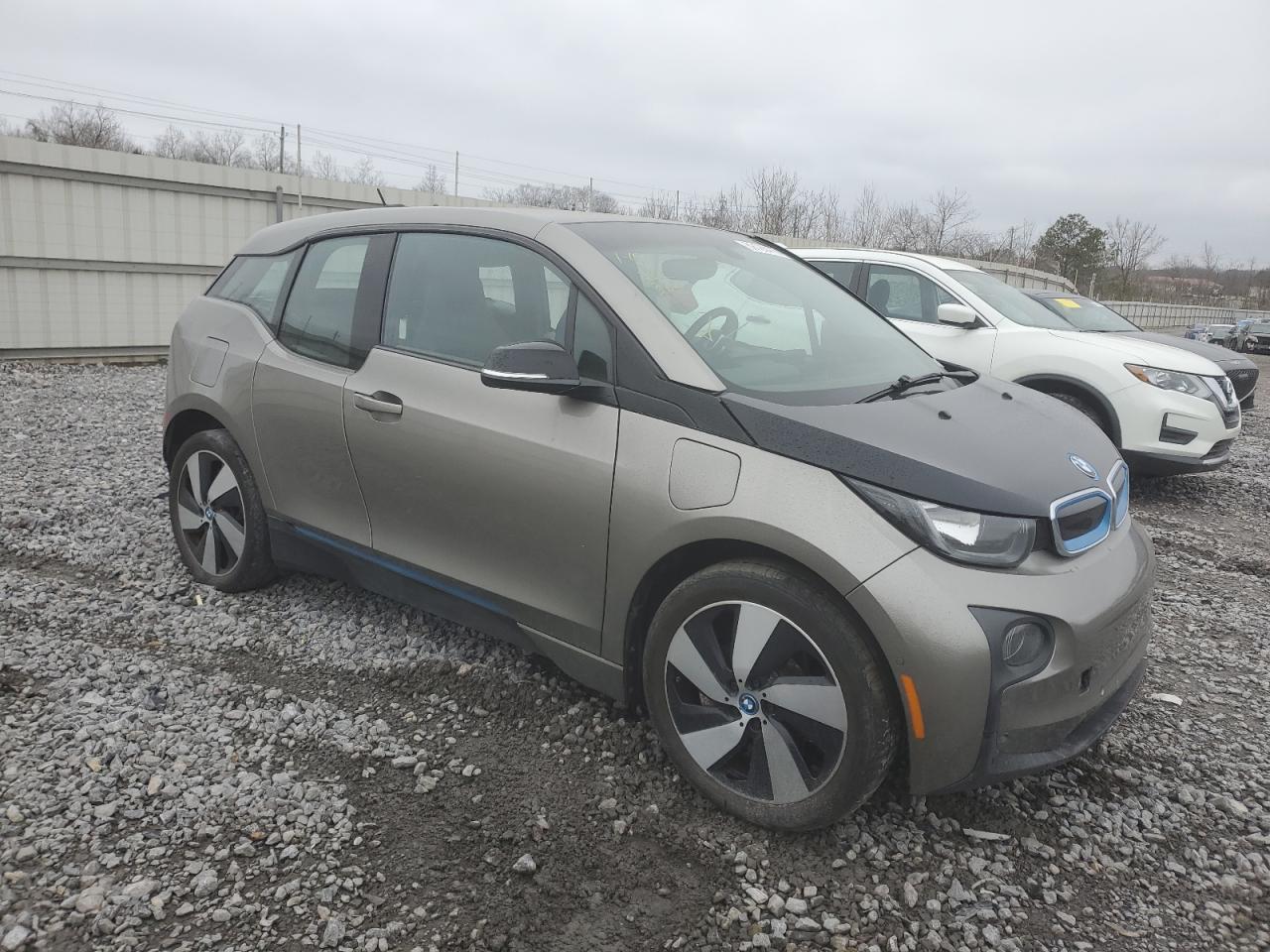 2016 BMW i3 - Image 4