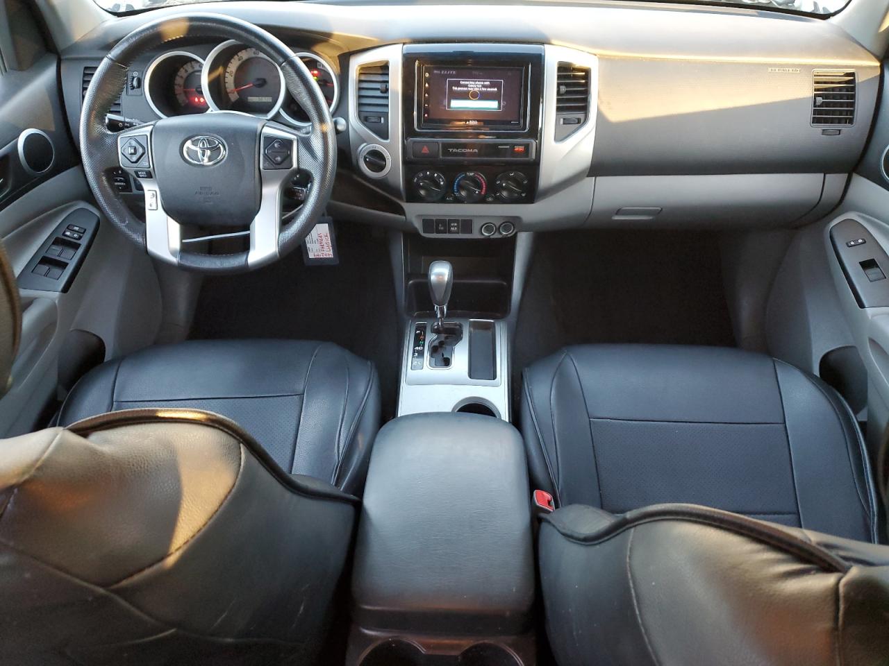 2015 Toyota Tacoma - Image 8