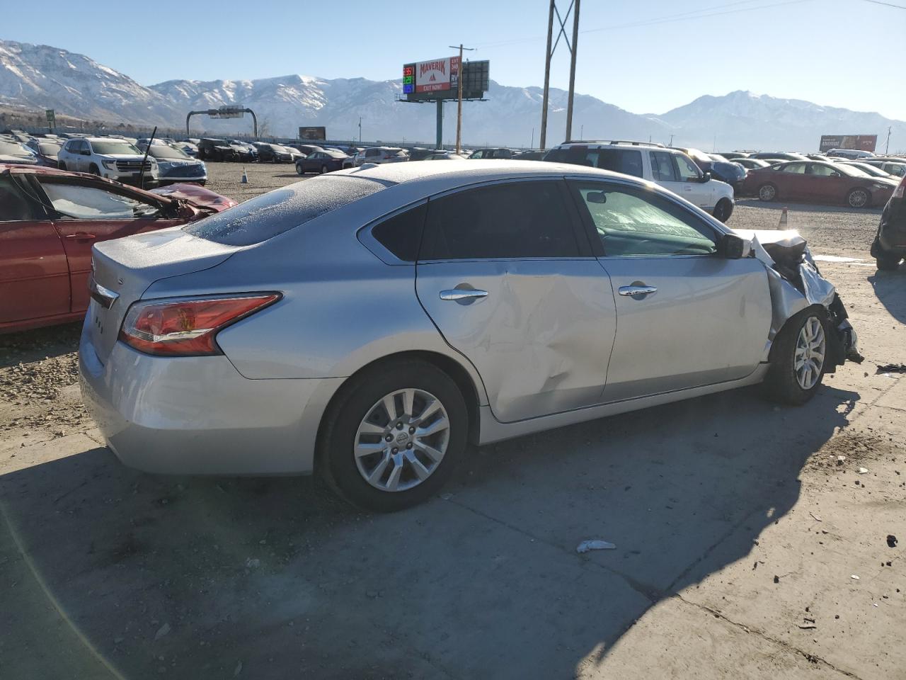 2015 Nissan Altima - Image 3